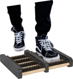 SchoneSchoen Voetveger - Voetenveger - Laarzenborstel - Borstelmat - Schoenenborstel - Laarzenrek -Merkloos Winkel 1115x1200 2