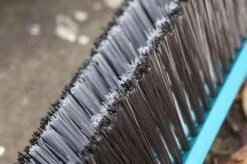 GARDENA Combi System Straatbezem - Aanbevolen Steellengte 130-150 Cm -Merkloos Winkel 1200x798 9