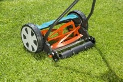 GARDENA Kooimesmaaier 330 Grasmaaier - Maaibreedte 33 Cm - Gazons Tot Ca. 150 M² 16 GARDENA Kooimesmaaier 330 Grasmaaier - Maaibreedte 33 Cm - Gazons Tot Ca. 150 M² -Merkloos Winkel 1200x799 85