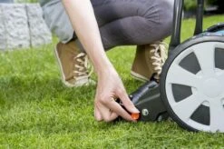 GARDENA Kooimesmaaier 330 Grasmaaier - Maaibreedte 33 Cm - Gazons Tot Ca. 150 M² 22 GARDENA Kooimesmaaier 330 Grasmaaier - Maaibreedte 33 Cm - Gazons Tot Ca. 150 M² -Merkloos Winkel 1200x799 89