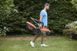 Black & Decker BLACK+DECKER BCMW3318L2-QW Grasmaaier - 18V - 33cm - Incl. 2 Accu's En Lader -Merkloos Winkel 1200x800 138