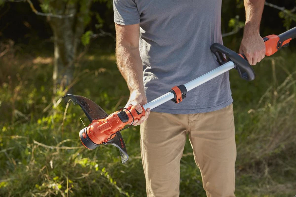 Black & Decker BLACK+DECKER BCSTA536L1-QW Grastrimmer - 36V - 33cm - Inclusief Accu En Lader 8 Black & Decker BLACK+DECKER BCSTA536L1-QW Grastrimmer - 36V - 33cm - Inclusief Accu En Lader - Afbeelding 8