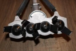 Bosmaaier Schoffel - Schoffel Bosmaaier - Schoffelmachine - Frees - Grondfrees - Tuin - Onkruid - Wieden - Tuinieren - Hovenier - Frezen - Tuinfrees - Moestuin - Schoffelen - Stihl - Husqvarna - Dolmar - Makita - Ferm - Bosmaaierschoffel -Merkloos Winkel 1200x800 153