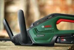 Bosch UniversalHedgeCut 18-50 Heggenschaar - Met 18 V Accu En Lader -Merkloos Winkel 1200x800 85