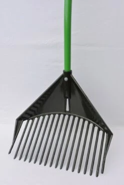 Golden Gark Multihark - Voor Harken, Scheppen En Zeven - Per Stuk – Groen 9 Golden Gark Multihark - Voor Harken, Scheppen En Zeven - Per Stuk – Groen -Merkloos Winkel 803x1200 2